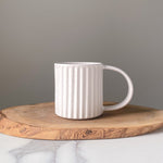 Load image into Gallery viewer, Carved Speckle Mug
