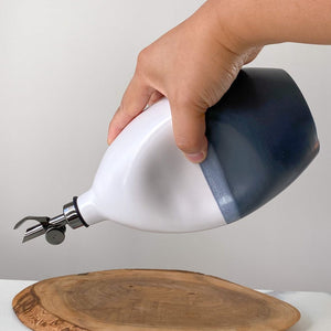 Pinched Ocean Oil Pourer