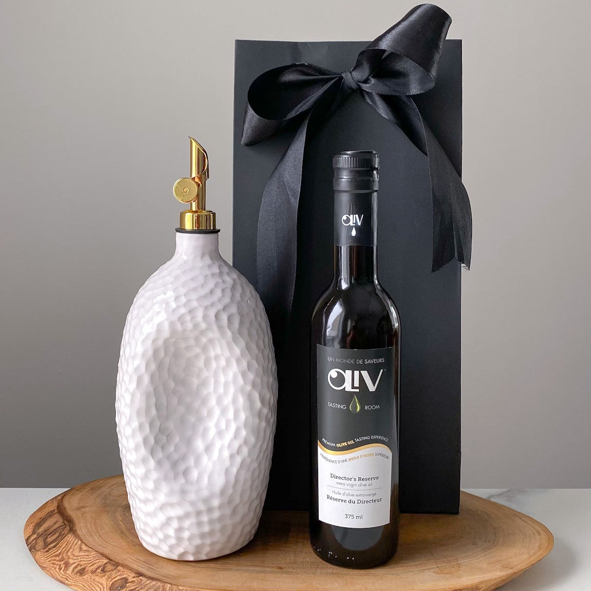 Oil Pourer Gift Set - Pebble Carved