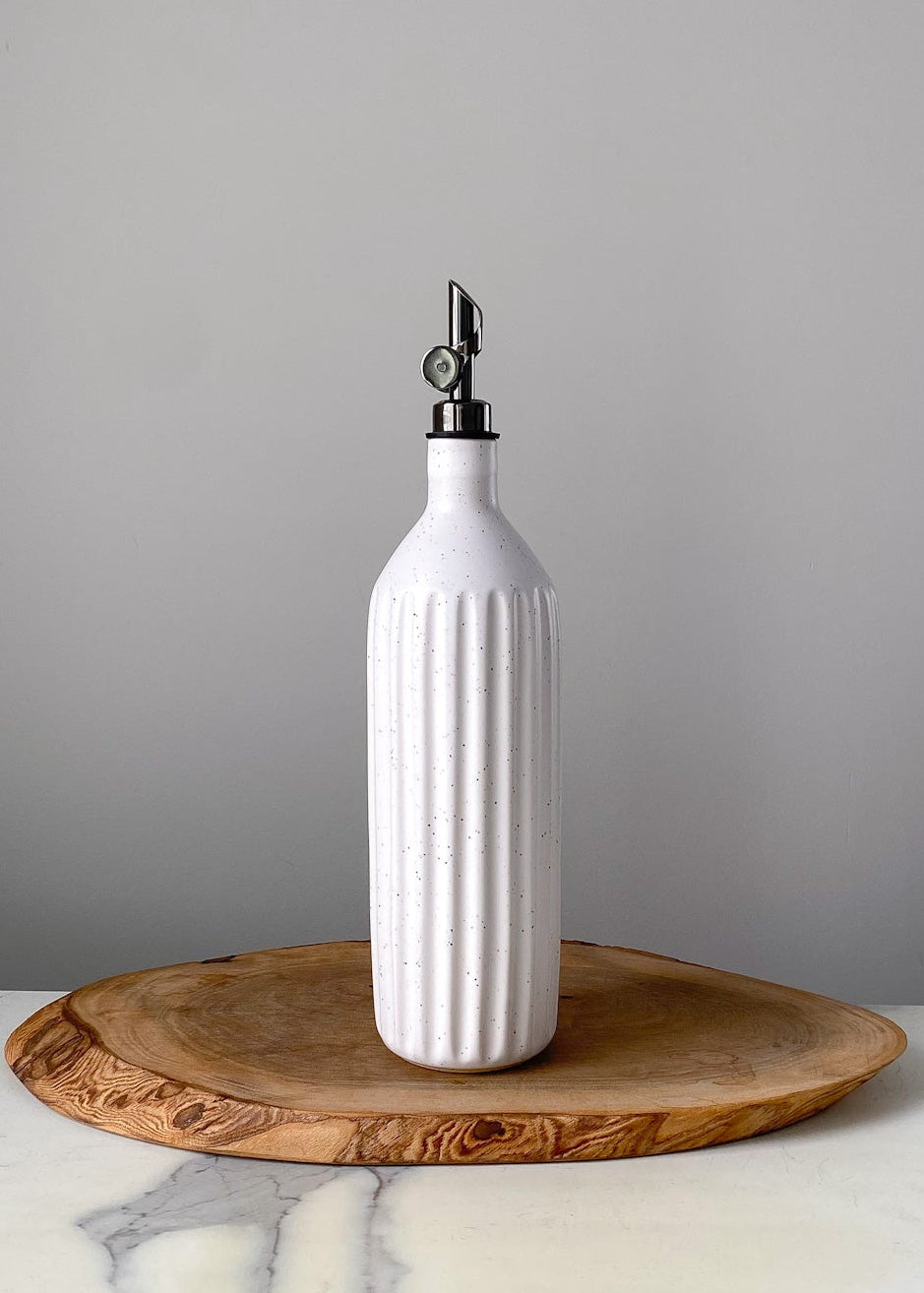 Carved Speckle Oil Pourer