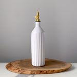 Load image into Gallery viewer, Carved Oil Pourer
