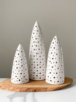 Load image into Gallery viewer, Speckled Dot Carved Tree

